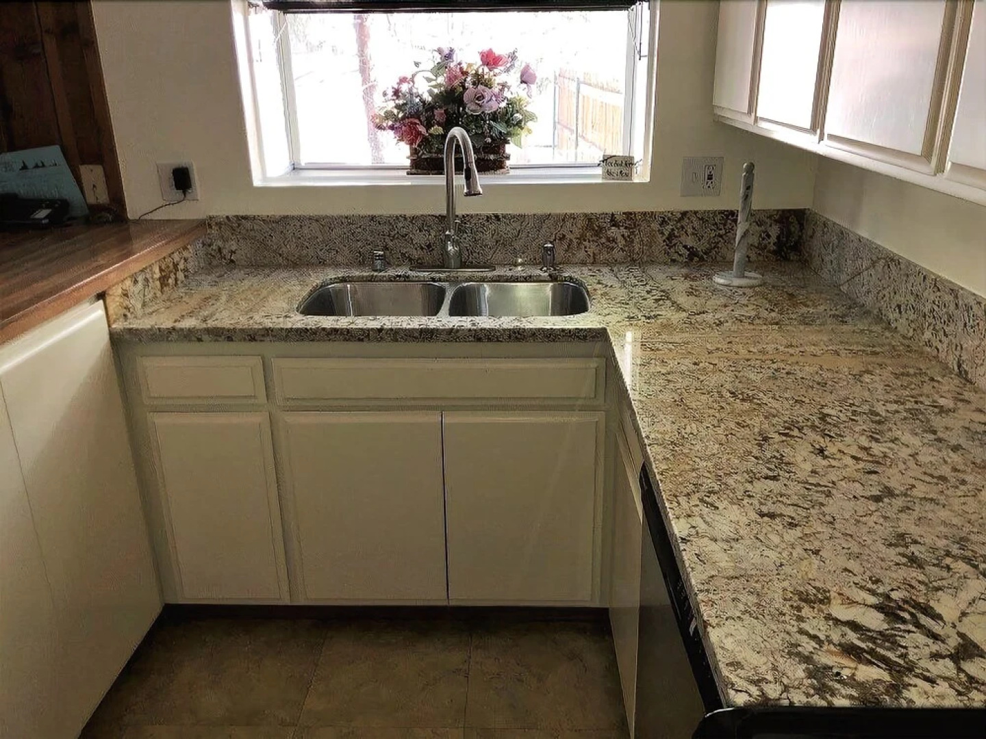 One House From the Lake 2 Bedrooms 2 Bathrooms Home