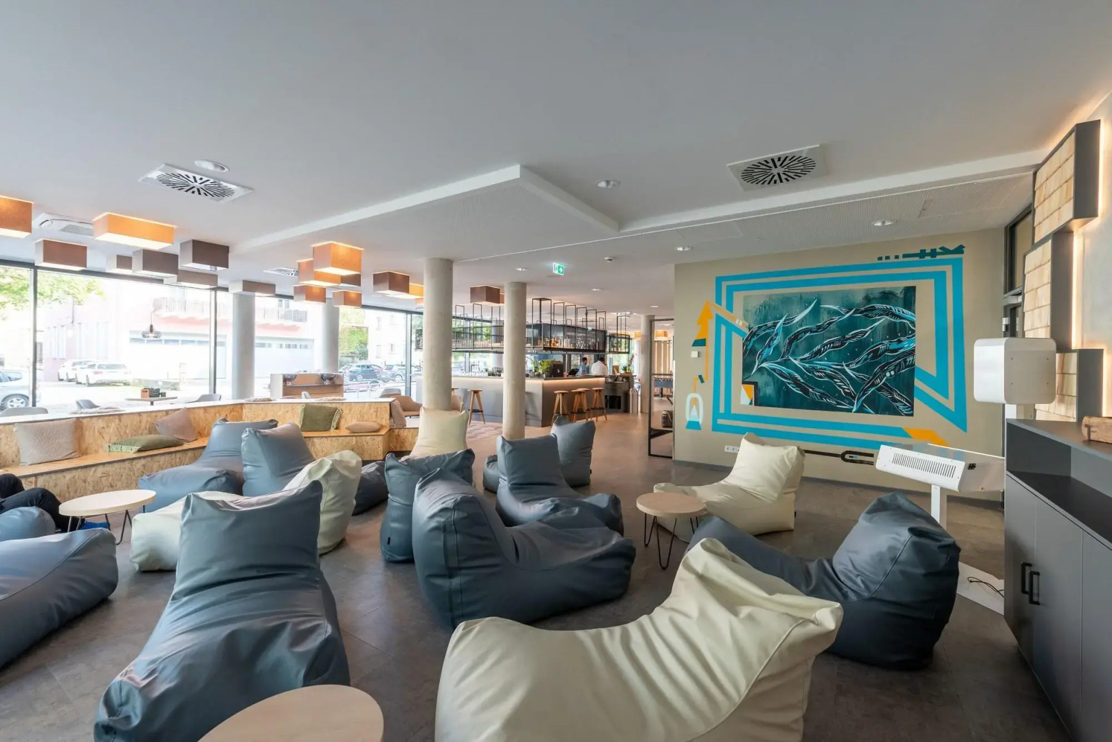 Отель Holiday Inn - the niu, Timber Esslingen, an IHG Hotel