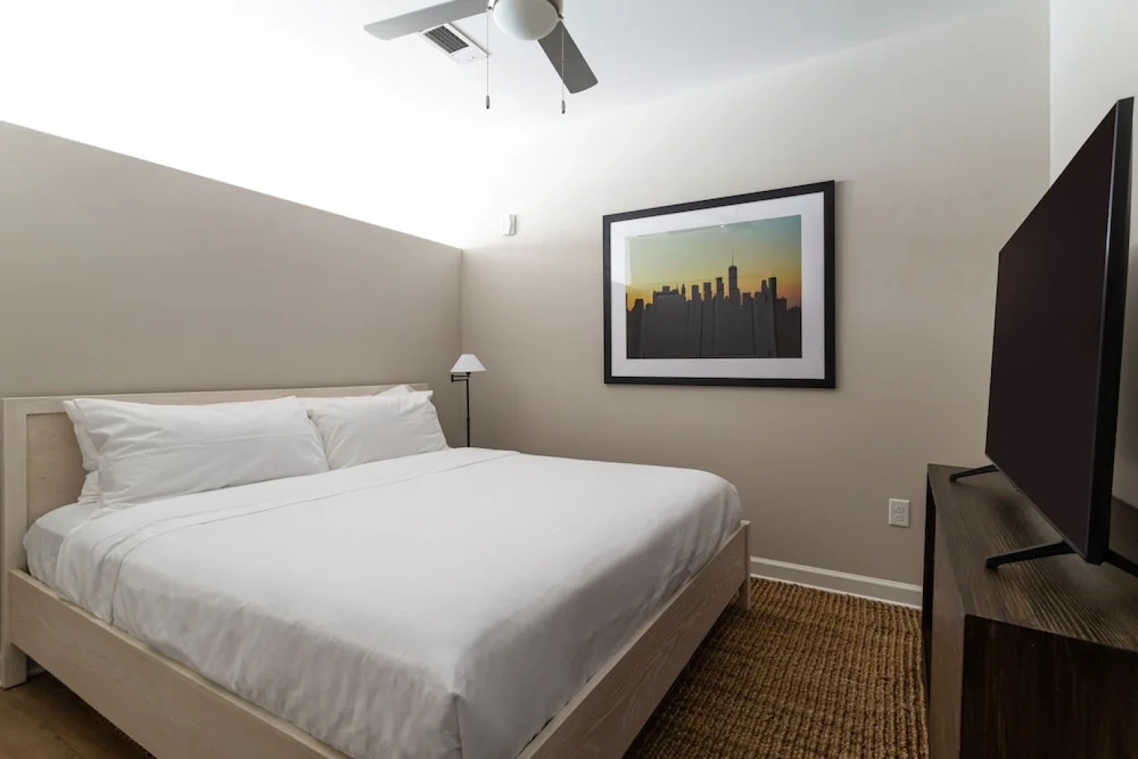 Kasa FreeMoreWest Charlotte