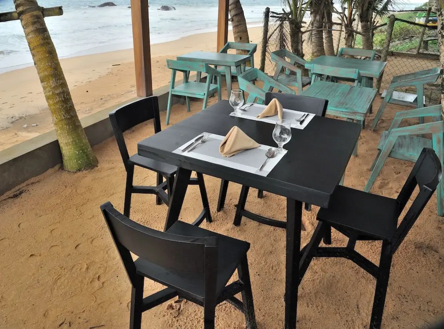 BK Beach Boutique Hotel - Hikkaduwa