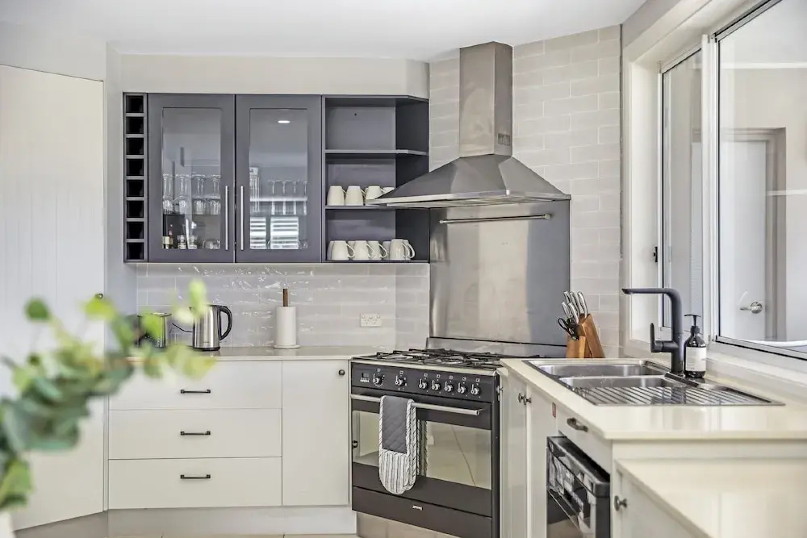 Shelly Beach Serenity