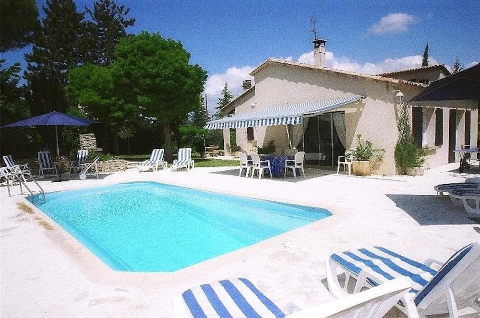 Villa With 3 Bedrooms in Céreste, With Private Pool, Enclosed Garden a