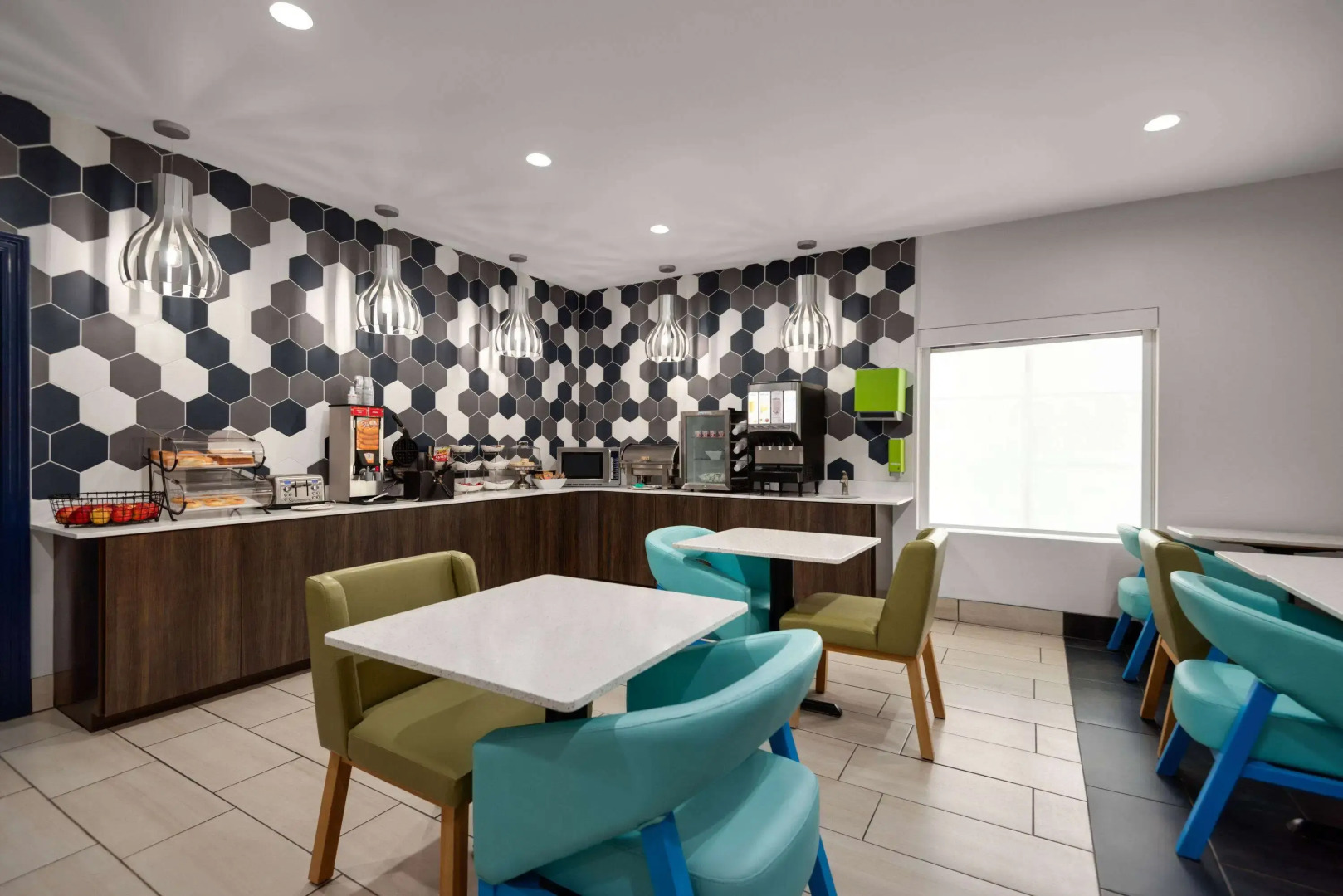 La Quinta Inn & Suites by Wyndham Gonzales LA