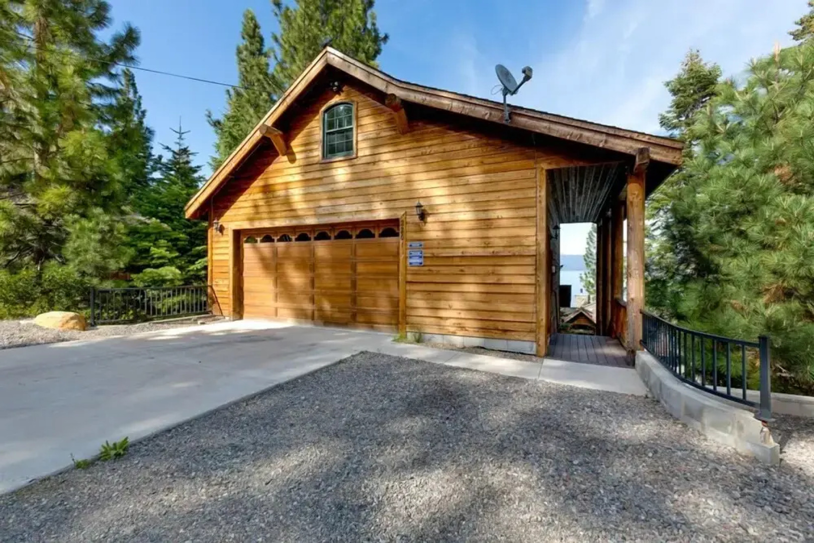 On Lake Tahoe!! Close to Heavenly and Casino's