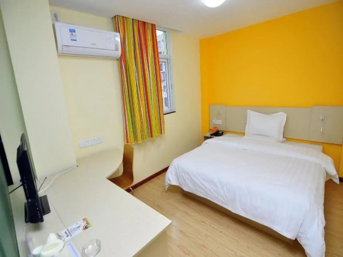 7Days Inn Yuxi Mingzhu Road