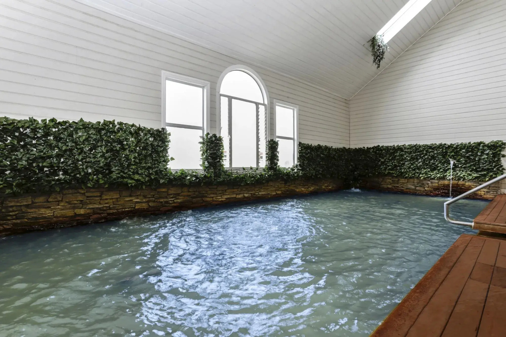 Deep Blue Hotel & Hot Springs