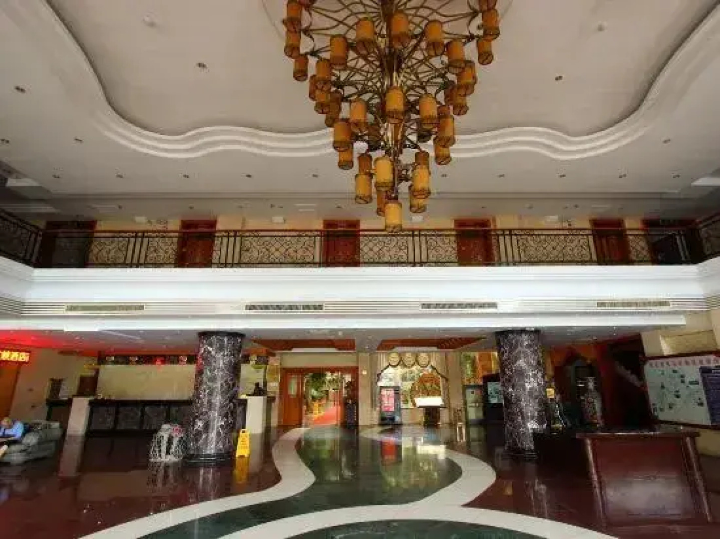 Baizhangxia Hotel