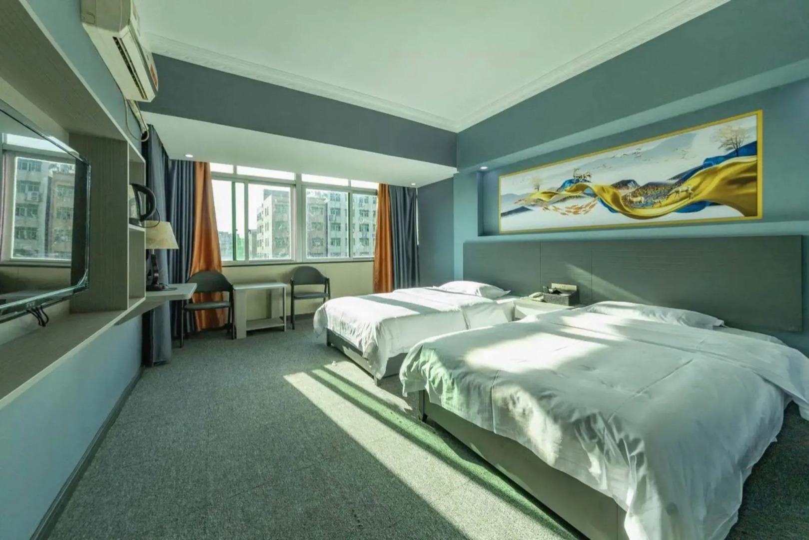 Mazhang Junfu Business Hotel