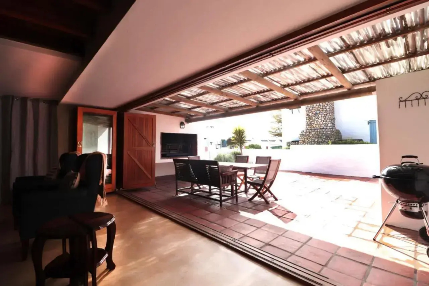 Sea Pearl Holiday Home