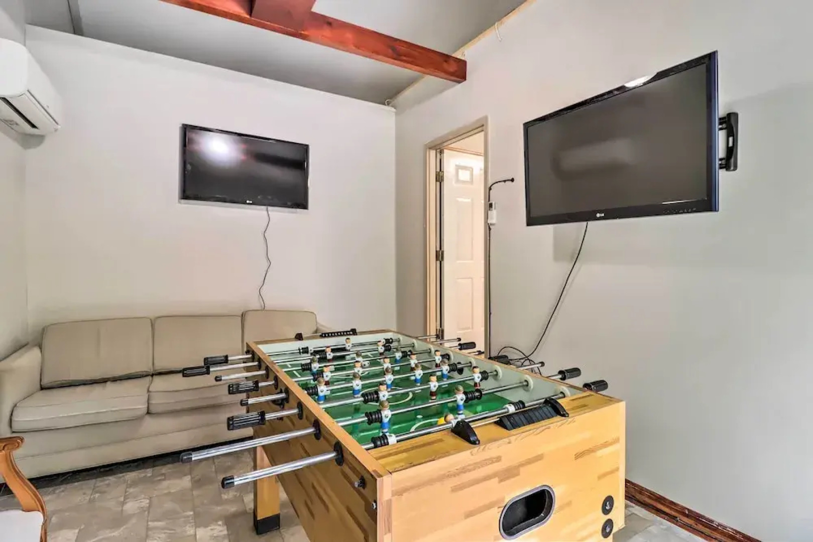 Hot Tub + Game Room: Peaceful Poconos Home!