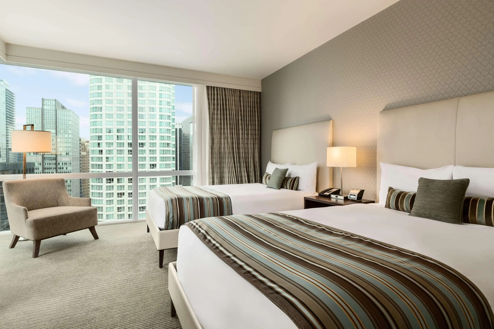 Coast Coal Harbour Vancouver Hotel by APA