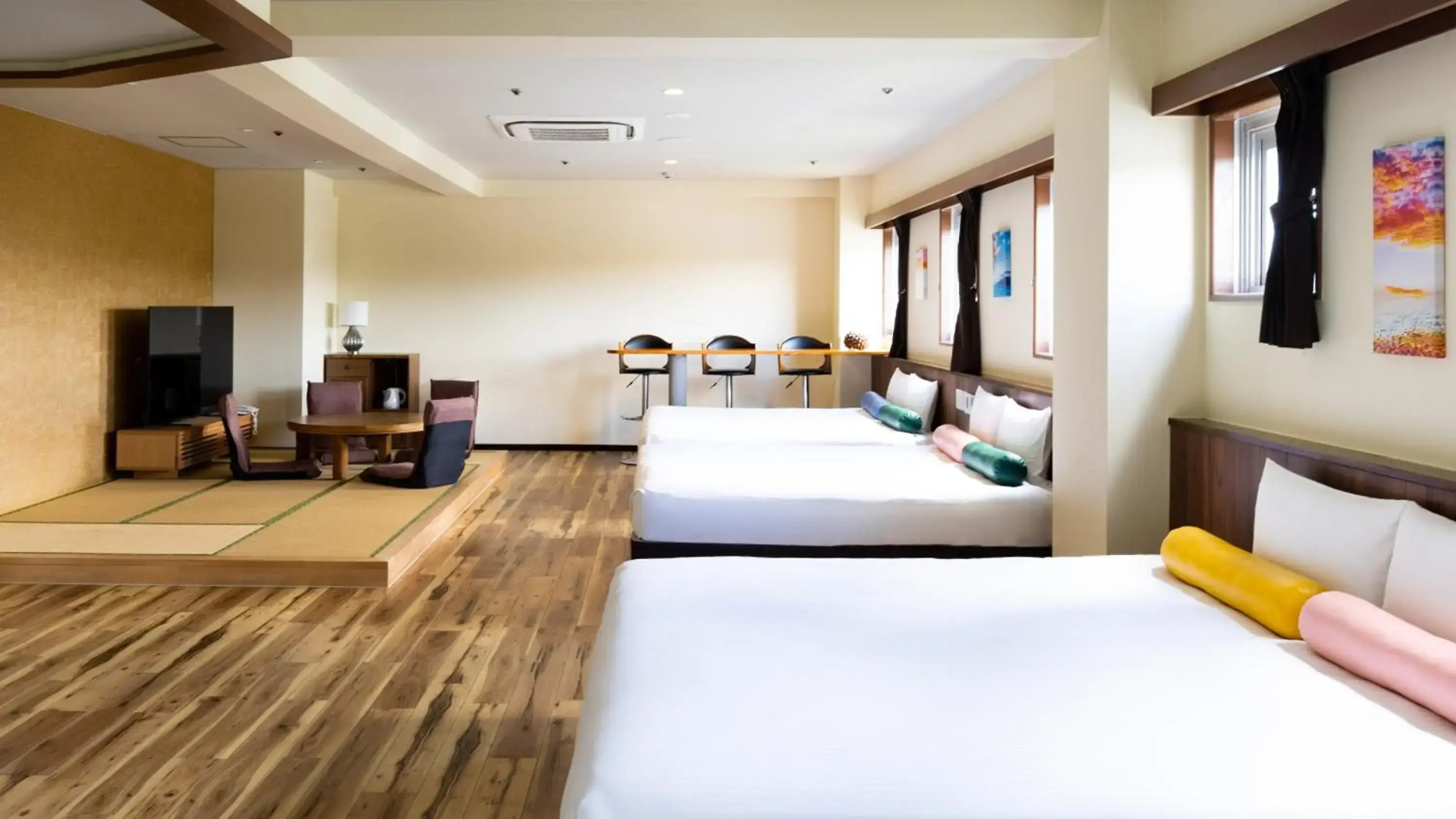 Rycom Crystal Hotel