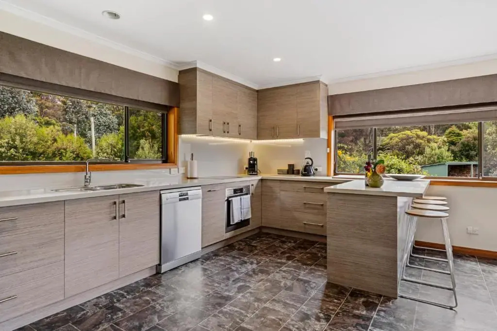 Lumeah Retreat Bruny Island