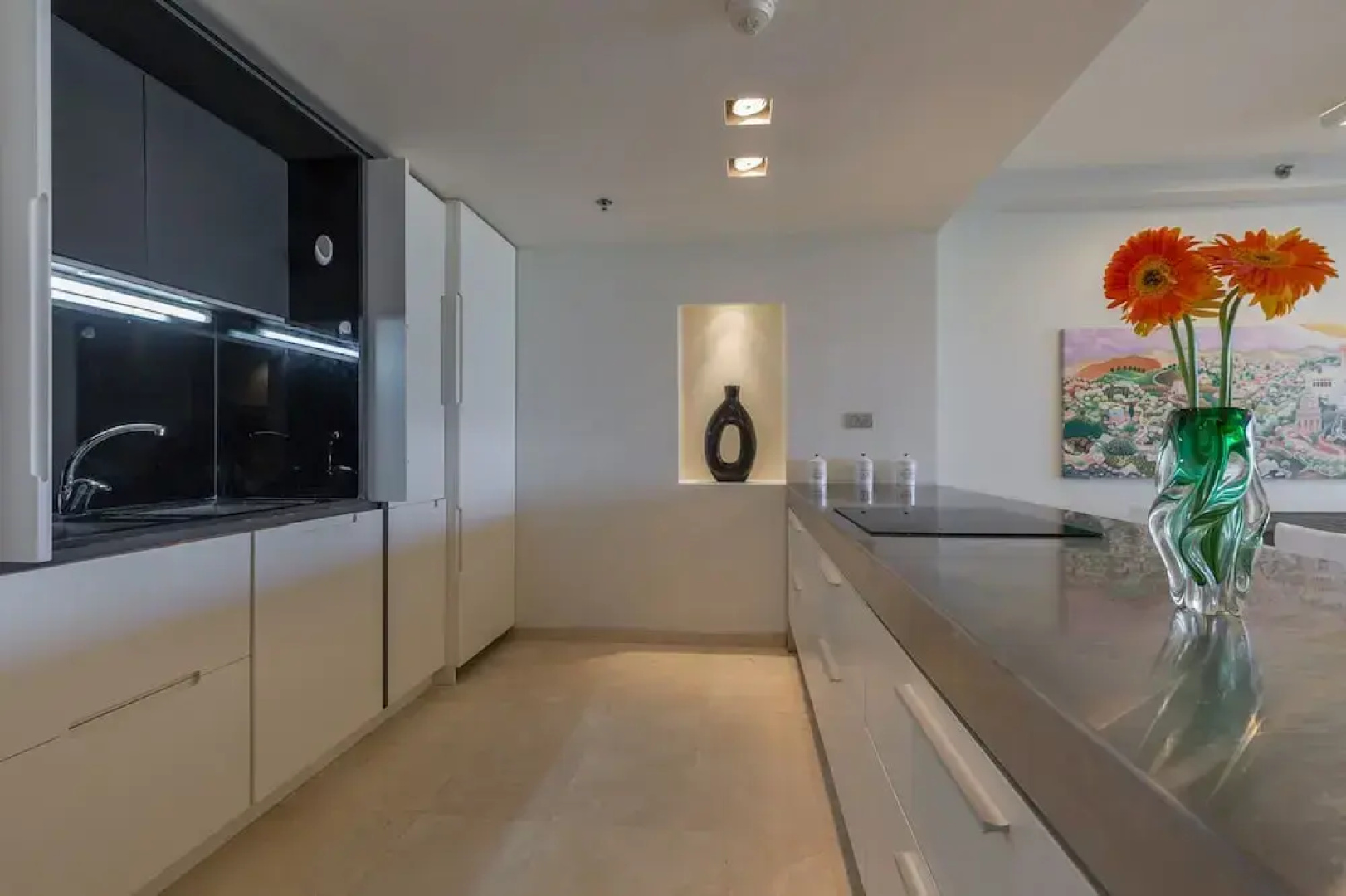 High Class Condo at Marina by FeelHome