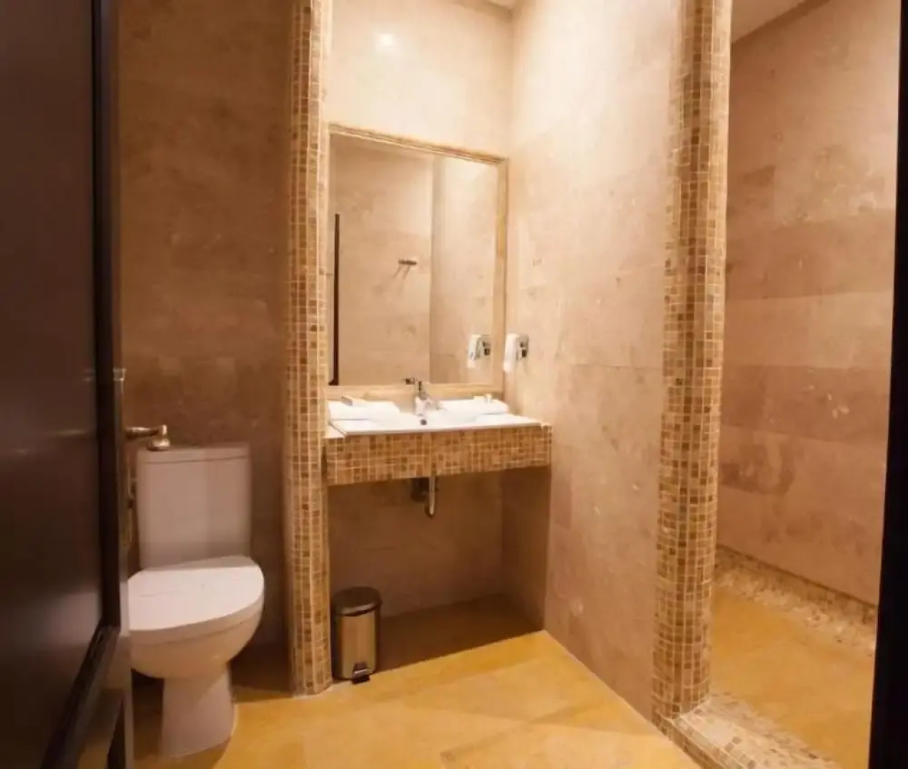 Rediu Hotel & Restaurant