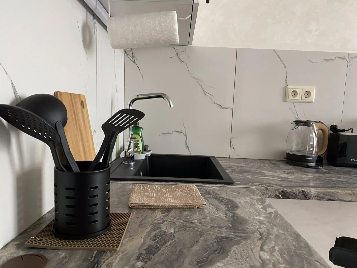 Уют Home (Хоум) на улице Комсомольская 9 этаж