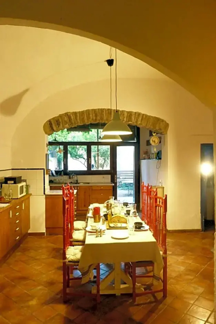 Les Magranes Bed & Breakfast