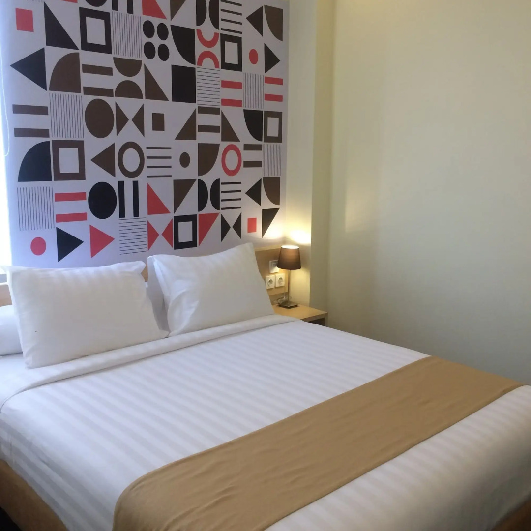 Front One Inn Kediri