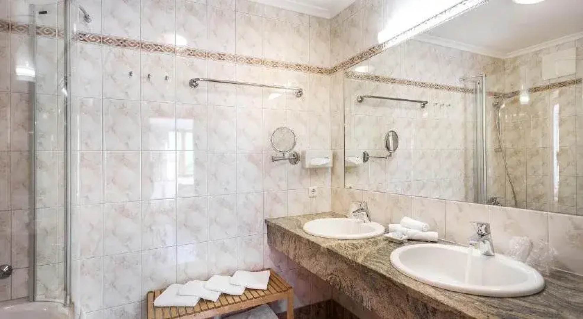 Almhof Alpin Appartments & Spa