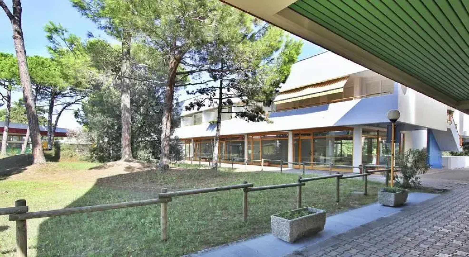 Condominio Riviera 80