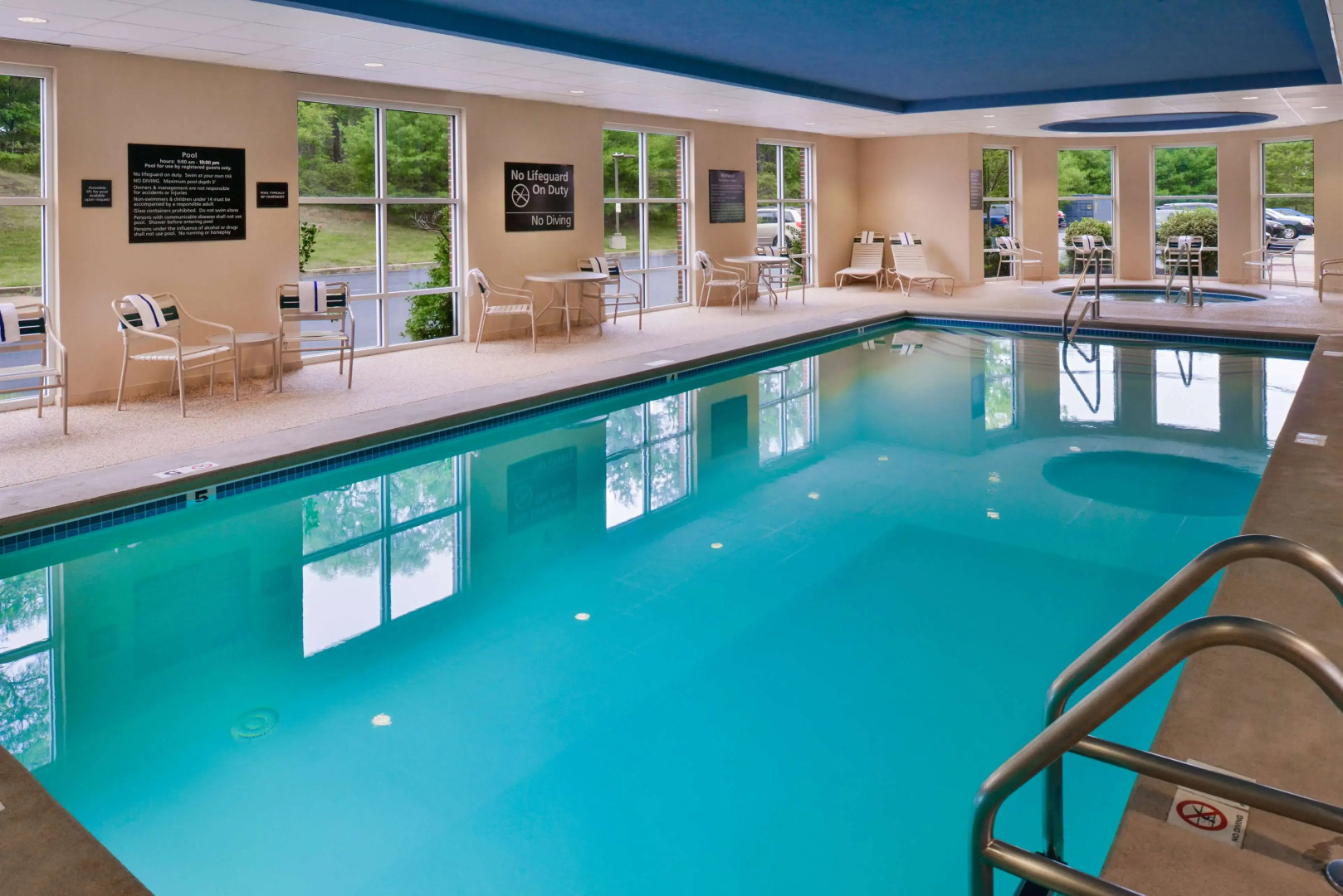 Hampton Inn & Suites Plymouth