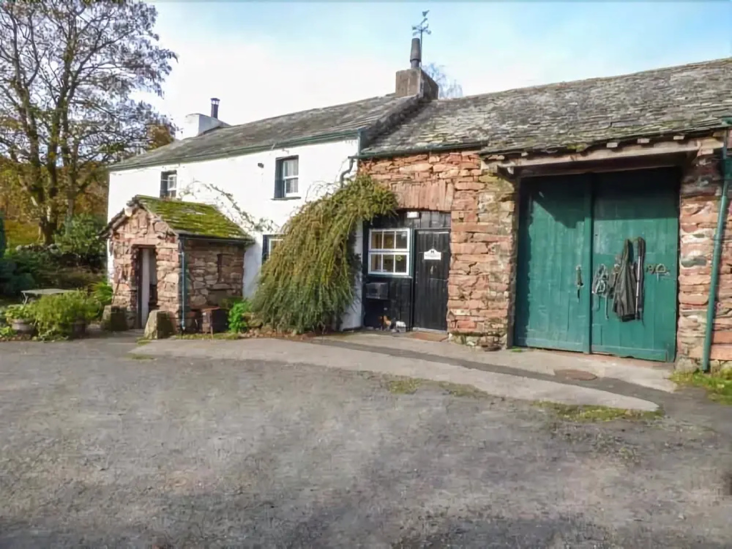High Wallowbarrow Farm Cottage