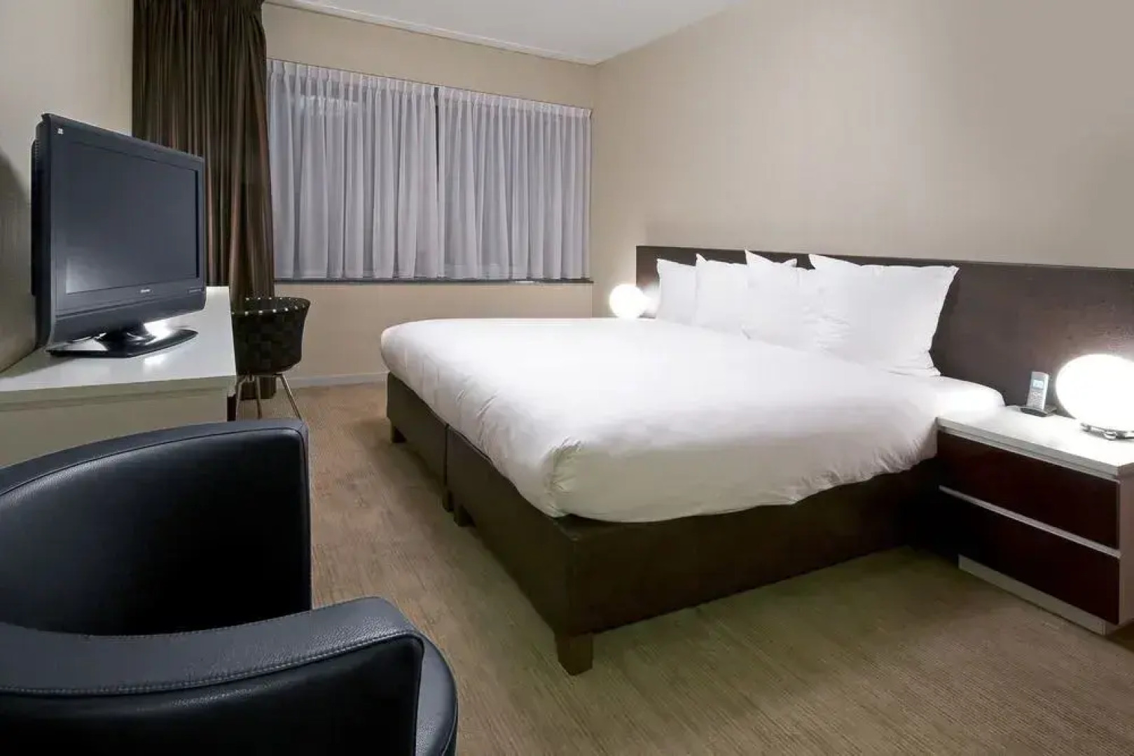 Htel Serviced Apartments Amsterdam Buitenveldert