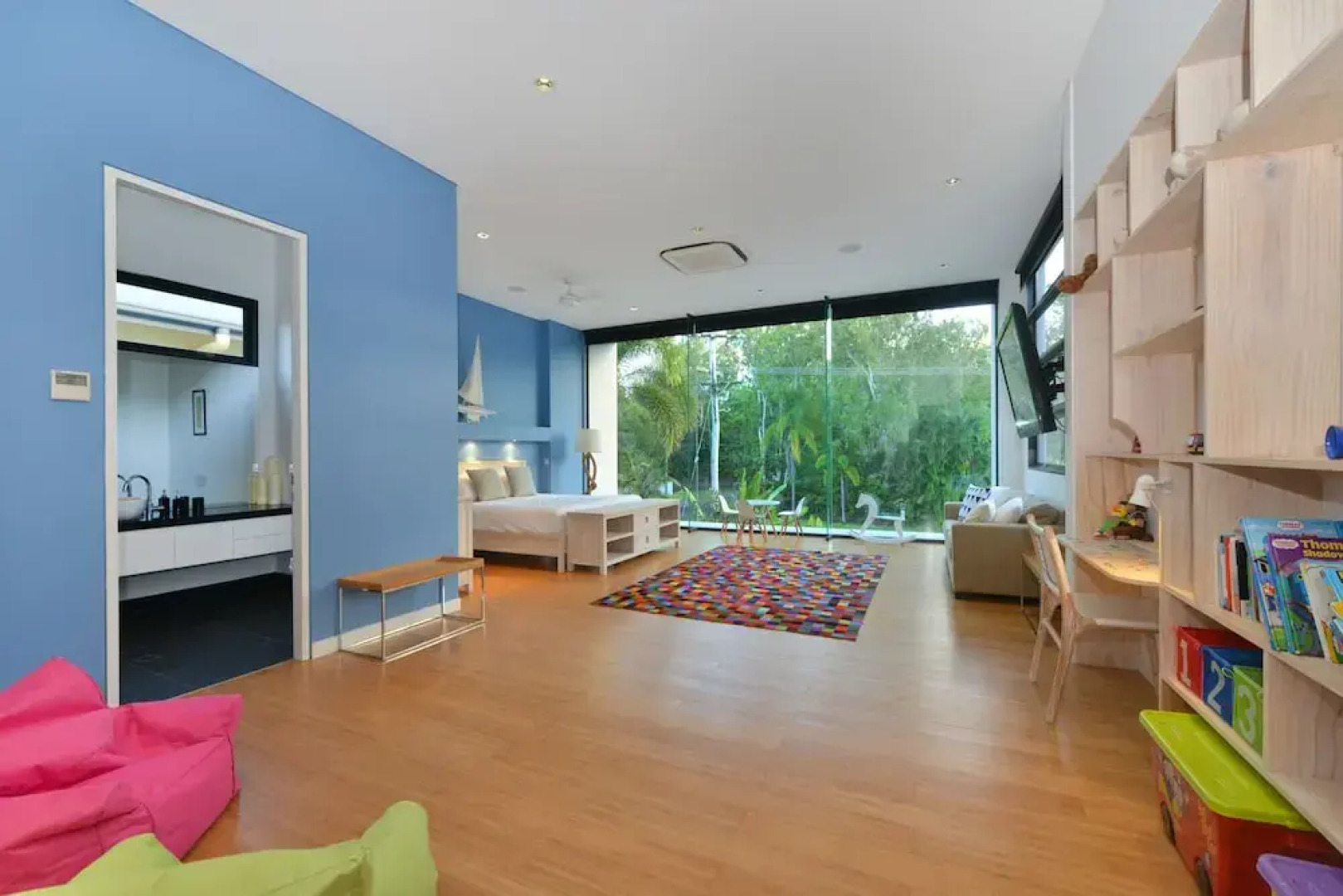 Glass House on the Beach