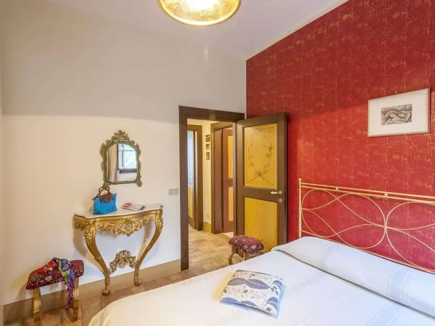 Lavish Home in Fermo With Pool