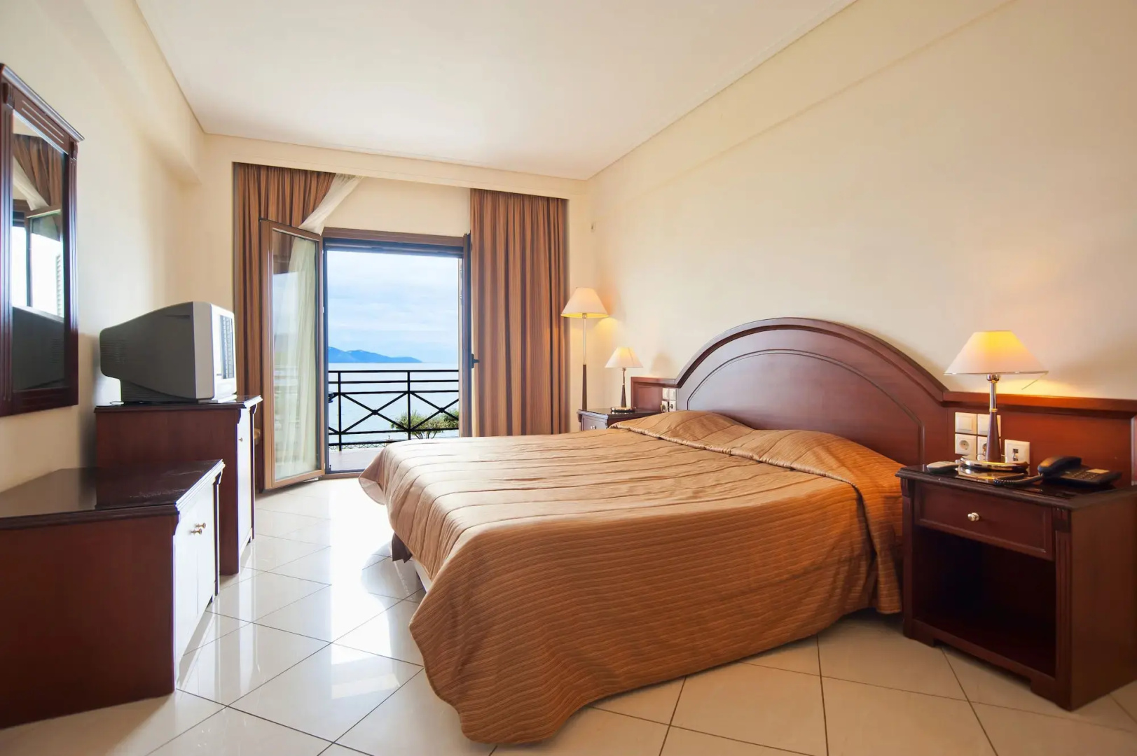 Europa Beach Hotel