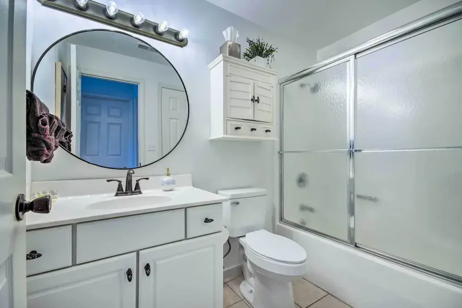 Boat Slip + Pool Access: Lake Ozark Condo!