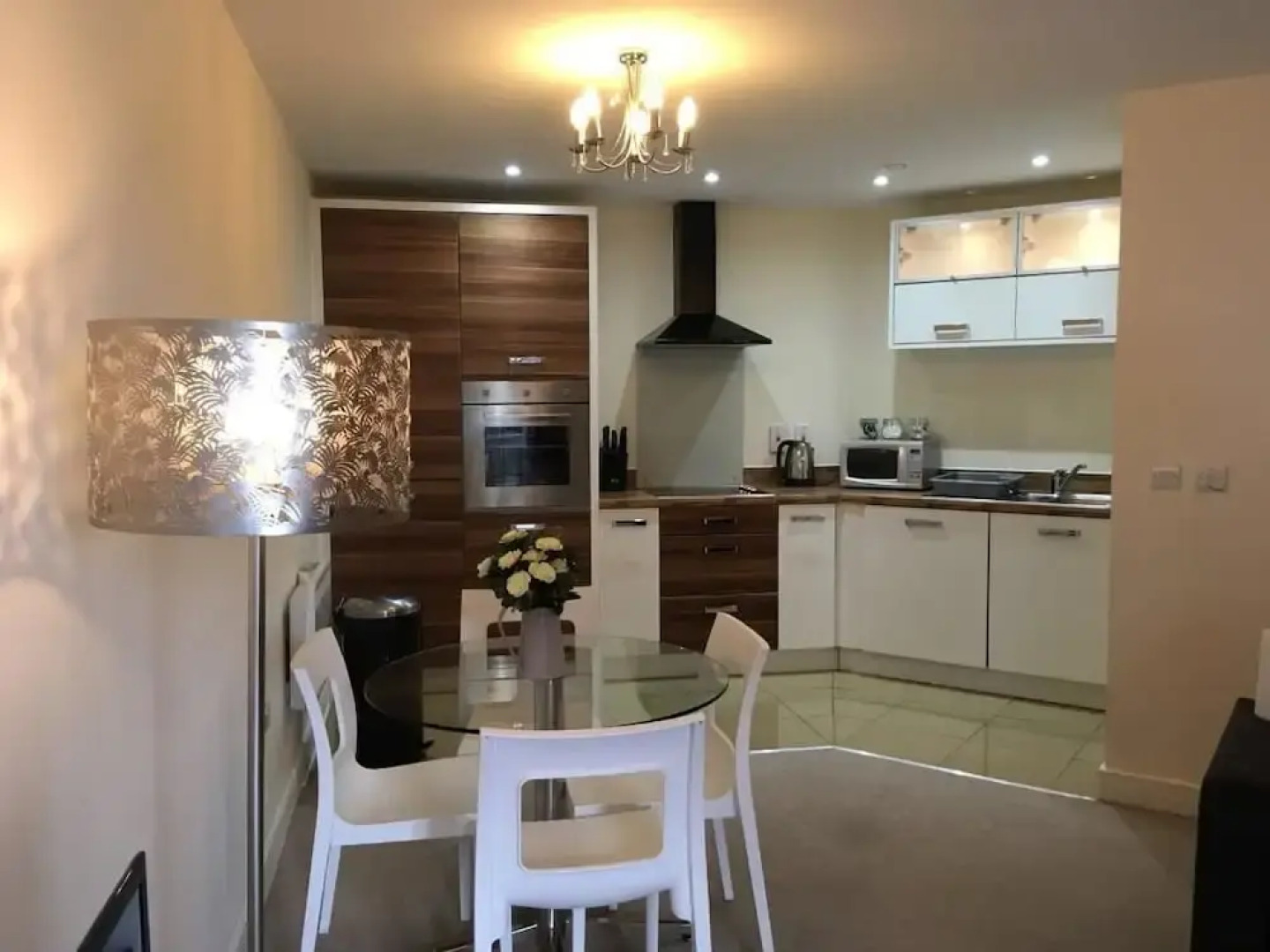 Blue sky at Wallis square