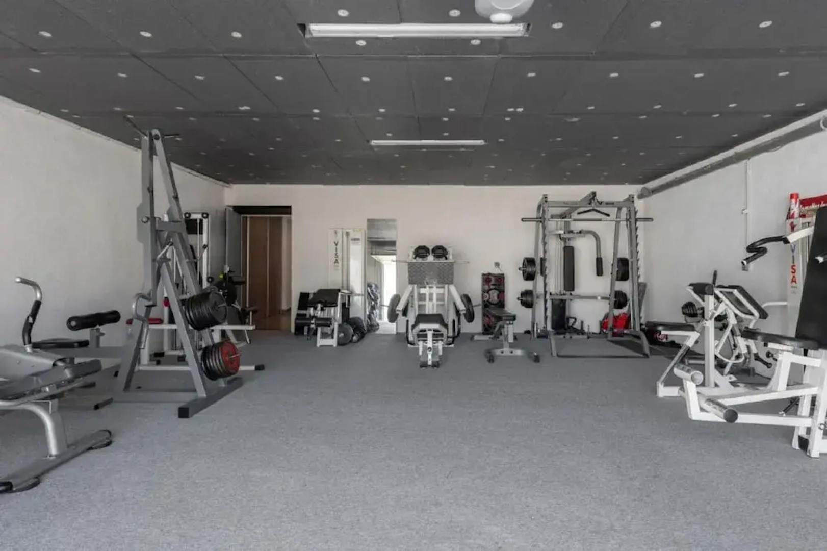 Villa With Heated Swimming Pool spa gym and Cinema