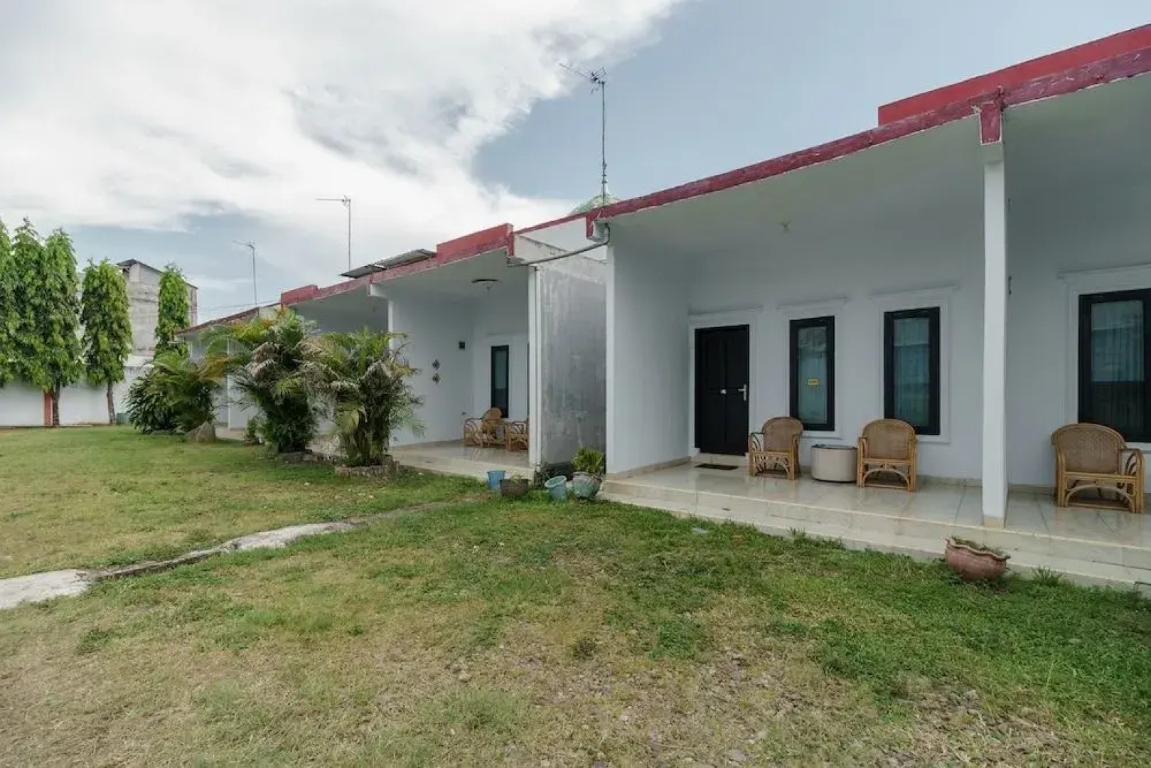 RedDoorz near Jalan Mayjen Sutoyo Bengkulu