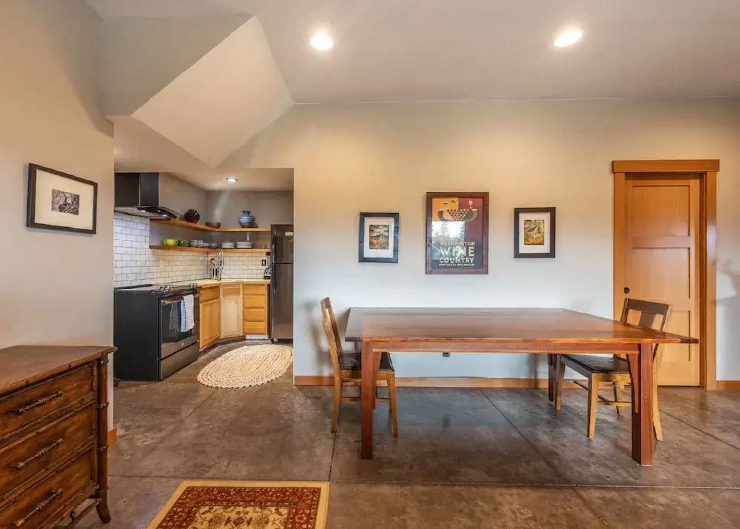 Zen View 2 Bedroom Home by Redawning