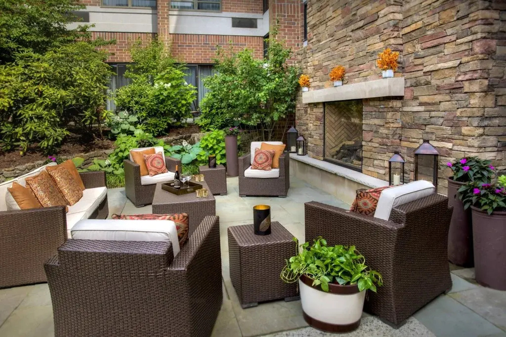 Trumbull Marriott Shelton