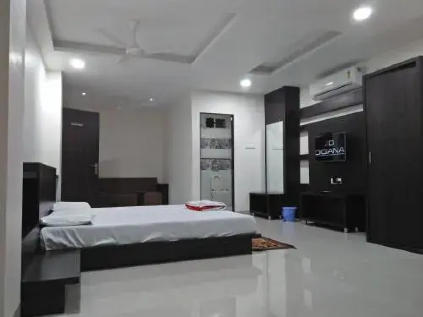 Hotel Royal Residency