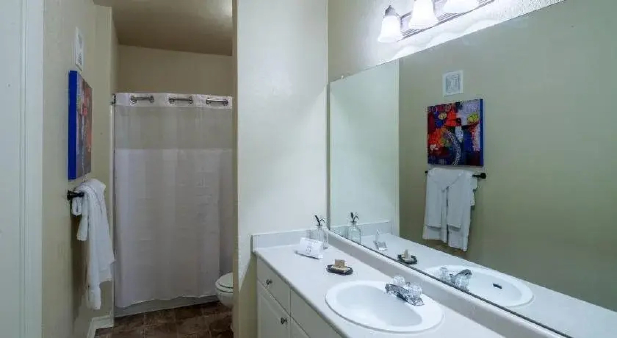 Stay Alfred on 4th Street