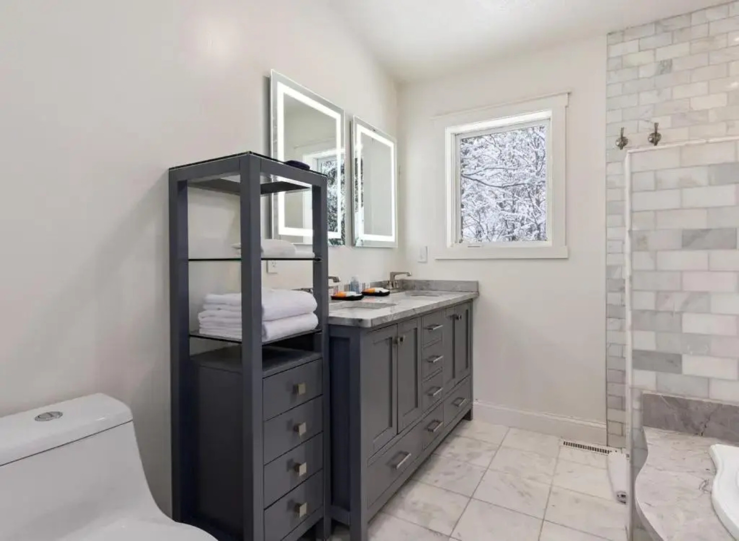 Quarterdeck Resort & Restaurant