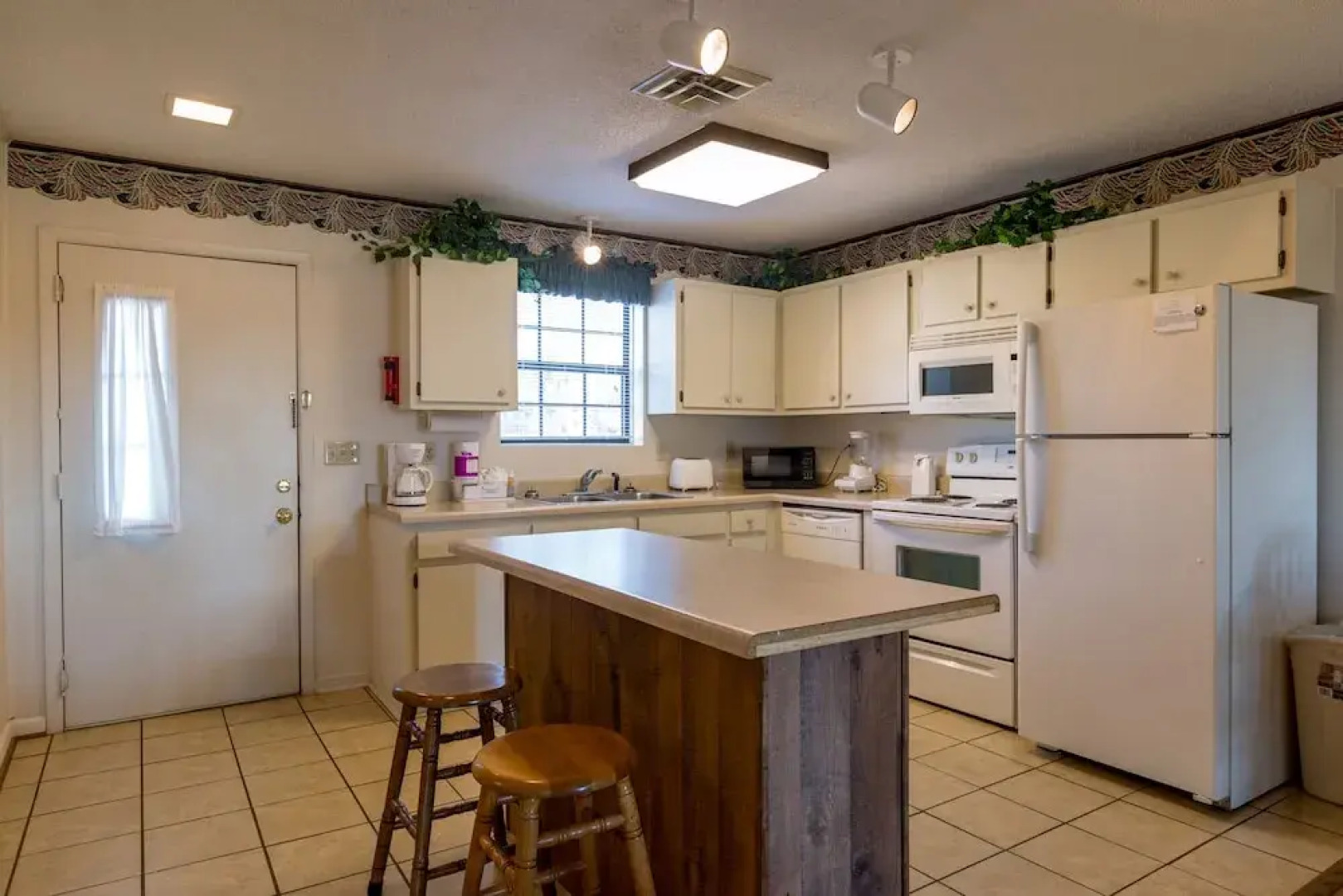 Crown Resorts at Lake Tansi