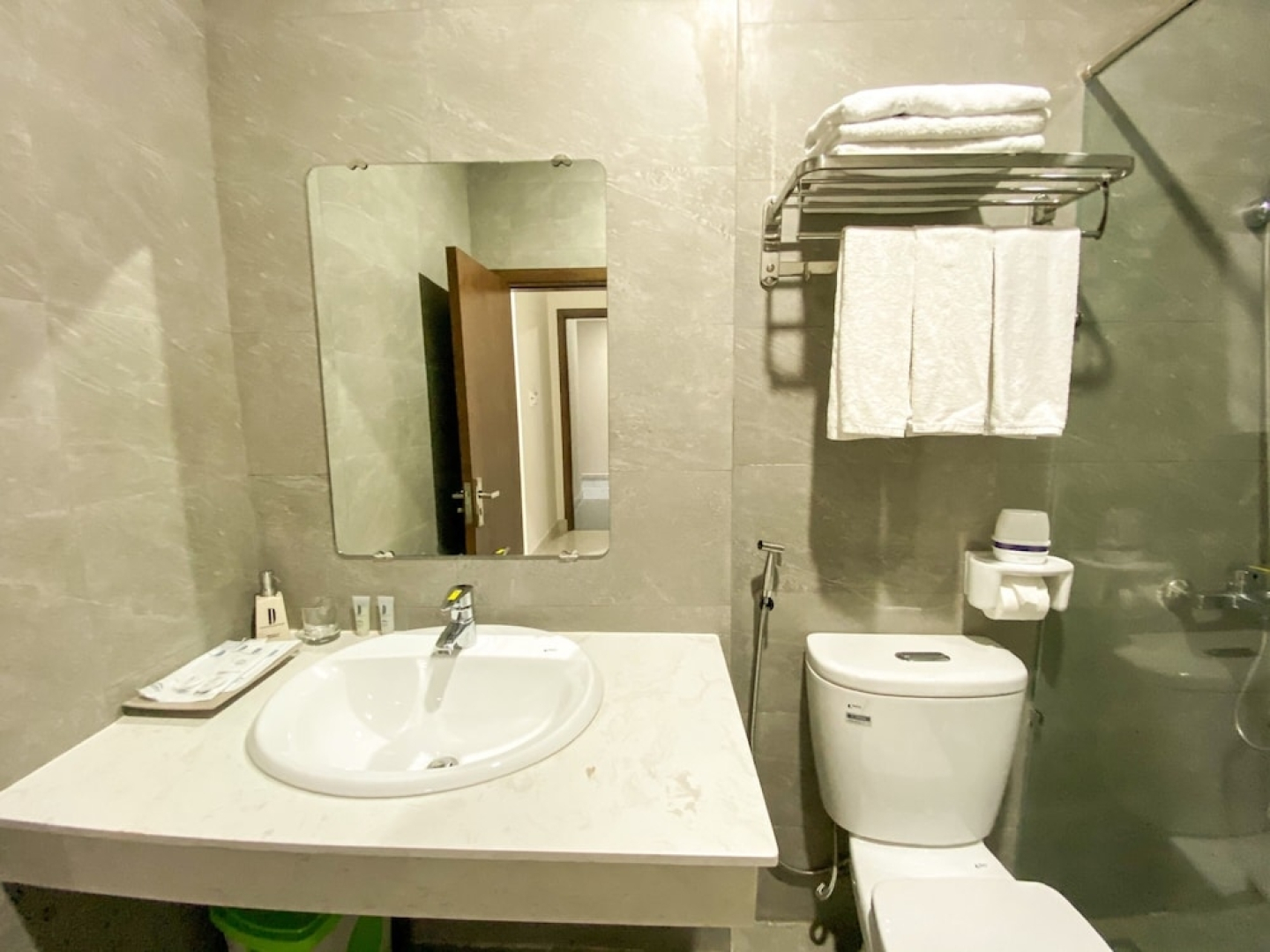 Duong Chau Boutique Hotel