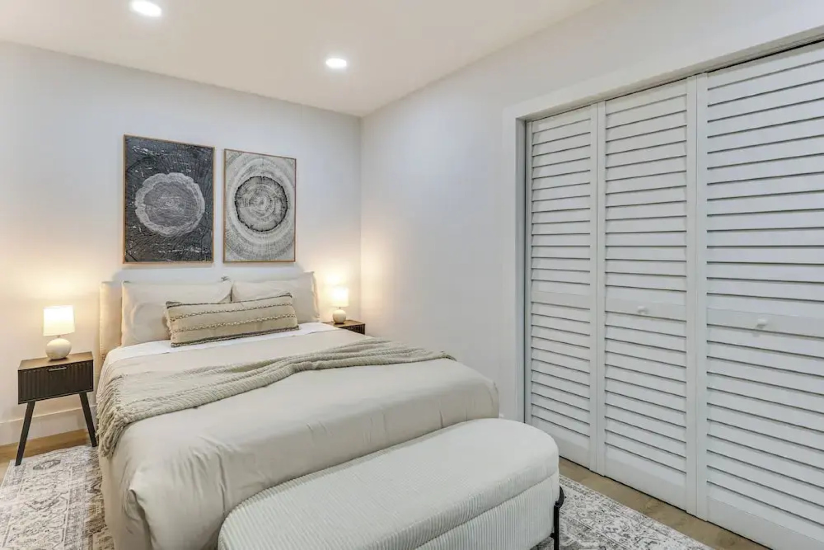 Walk to City Center: Modern Coral Springs Getaway