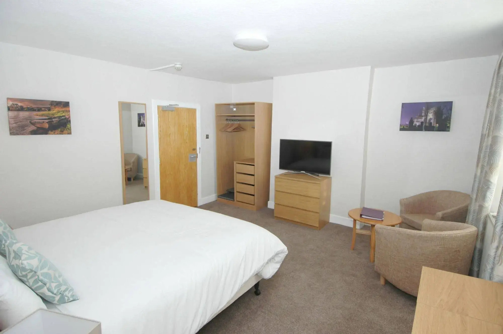 Cross Keys Hotel, Kelso