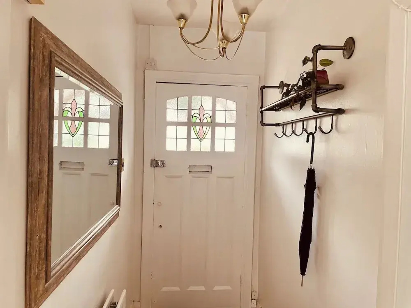 Immaculate 2-bed House in Potters Bar