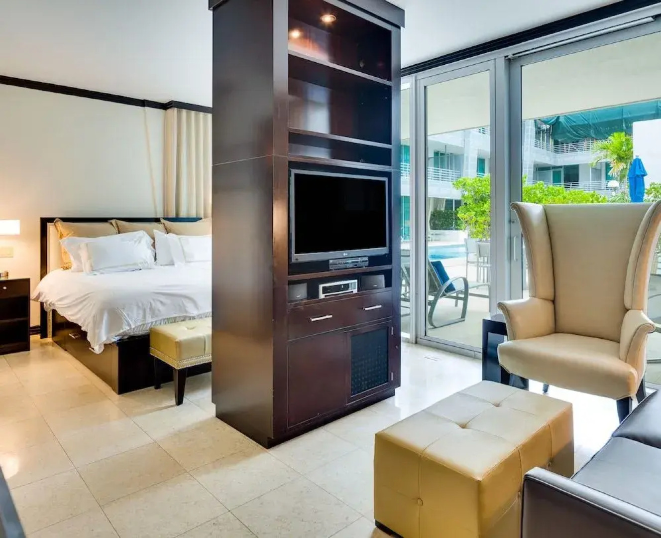 SBV Luxury Ocean Hotel Suites