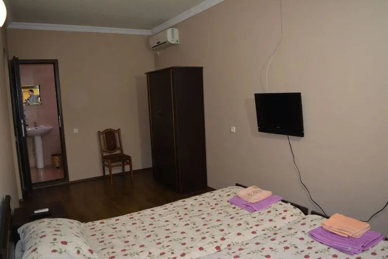 Hotel In The Middle of City