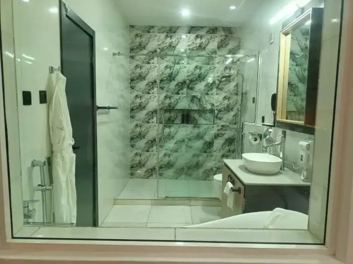 G Pinnacle Signature Hotel