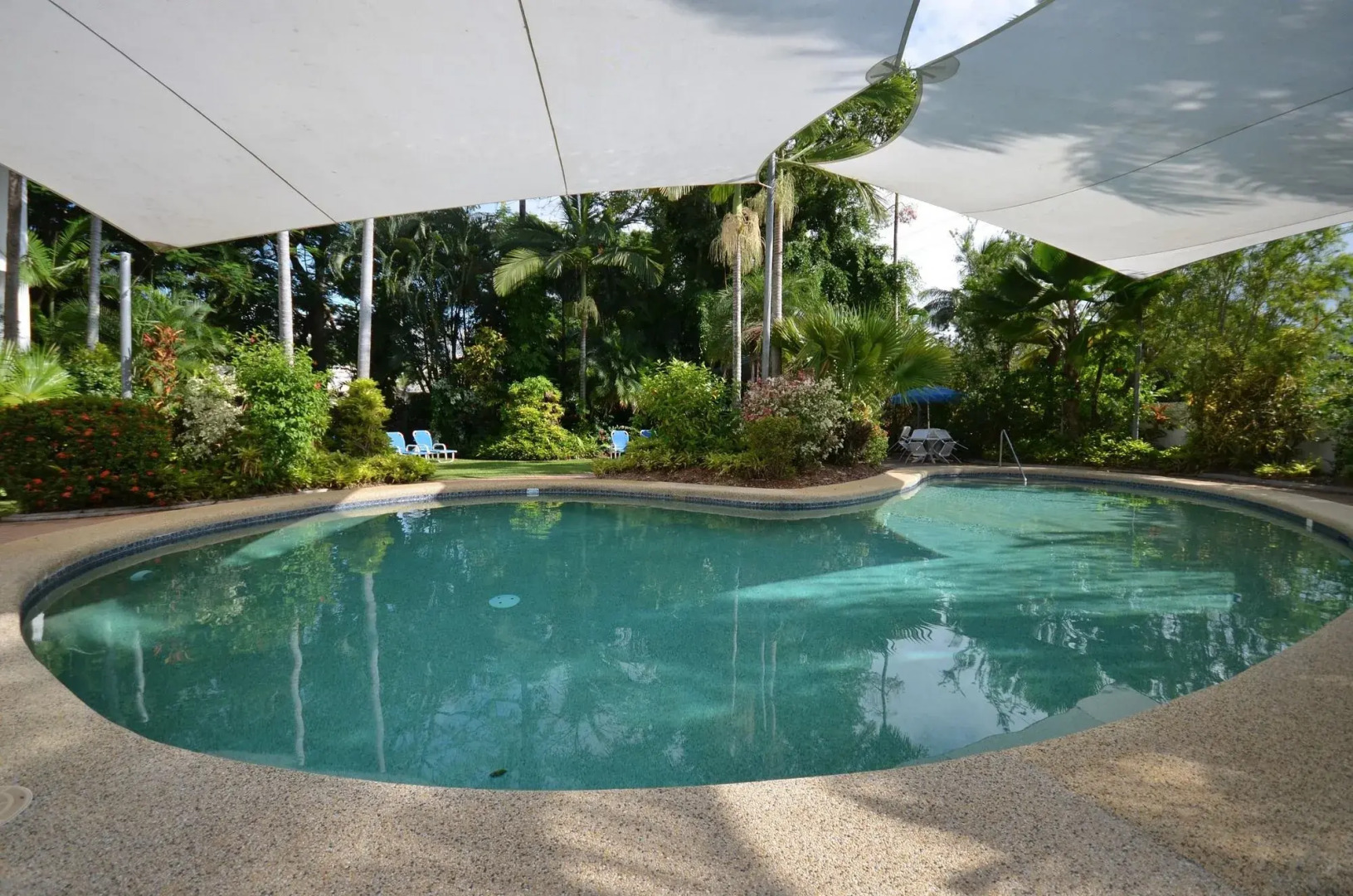 Roydon Beachfront Apartments