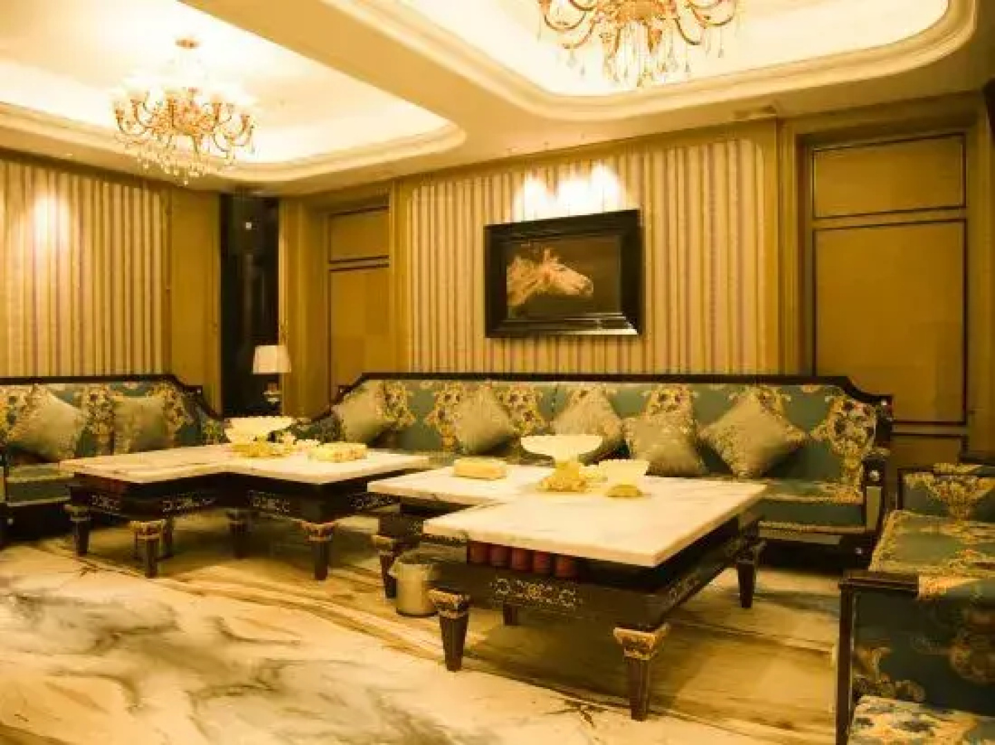 Shen Long Hotel