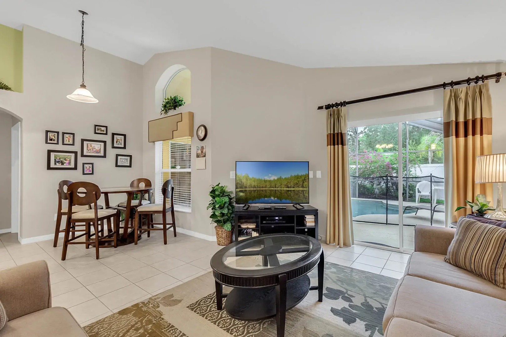 VP2522DC - 4 beds pool home - Gated resort